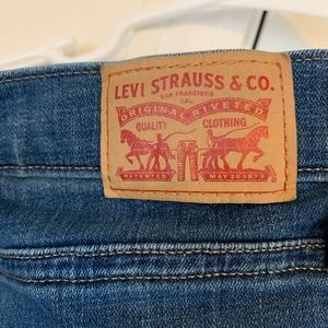 Levi jeans